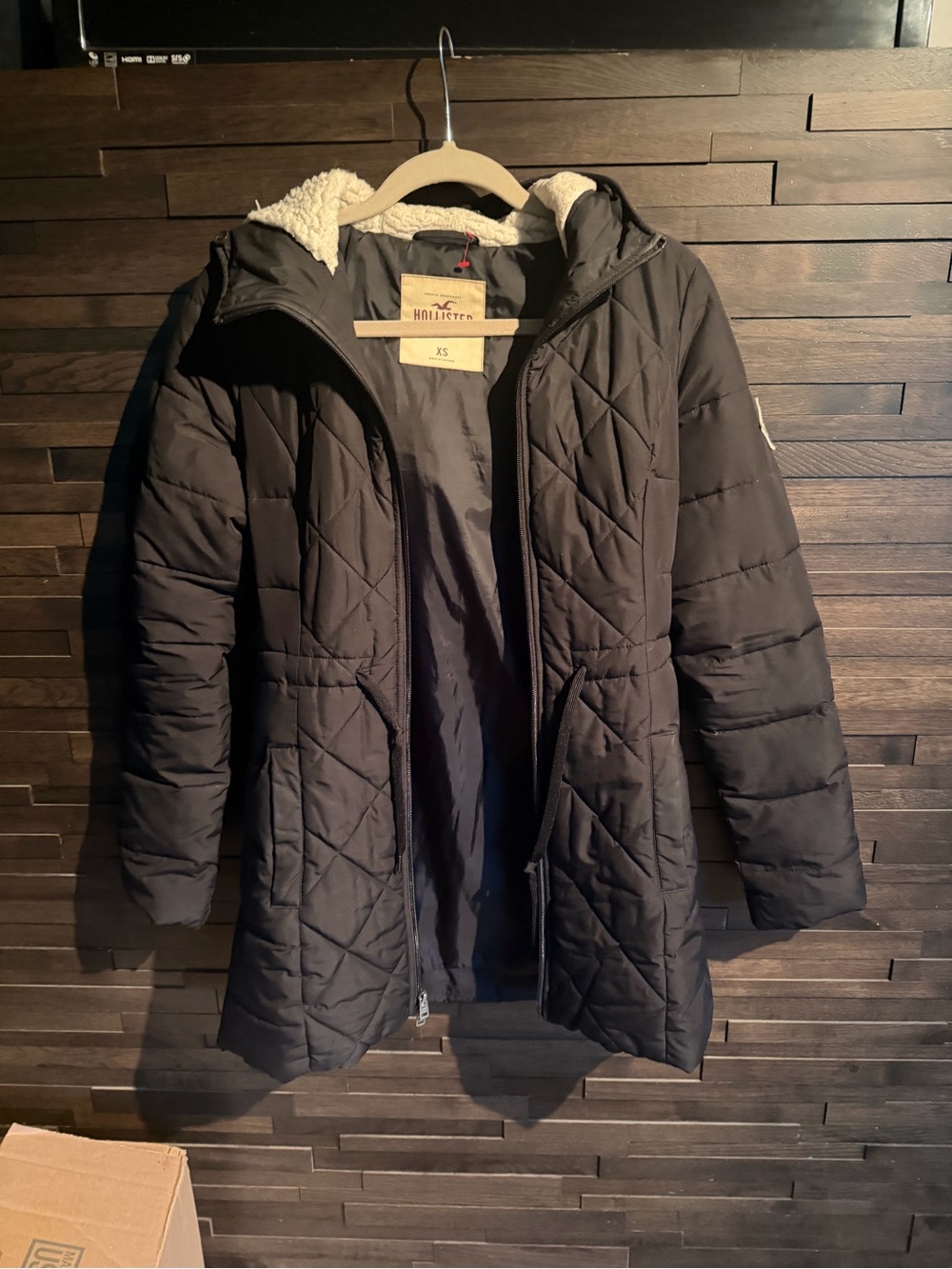 Hollister Black Quilted Hooded Puffer Coat with Sherpa Trim